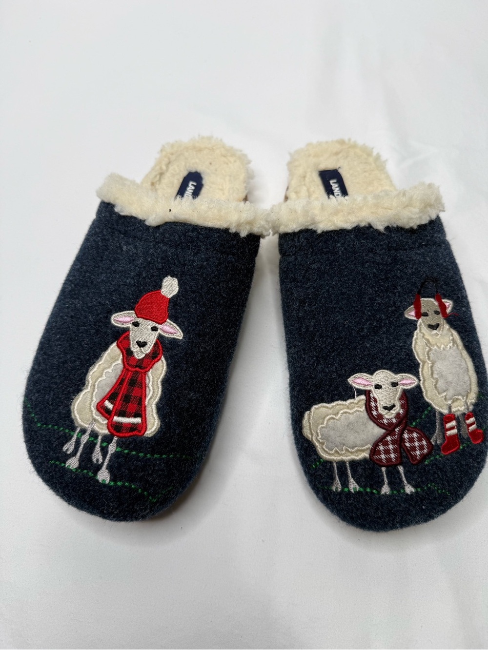 Lands’ End Women’s Sheep Slippers Holiday Christmas Wool Fleece Lined Clogs 9